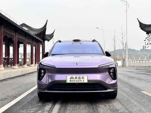 NIO ES6