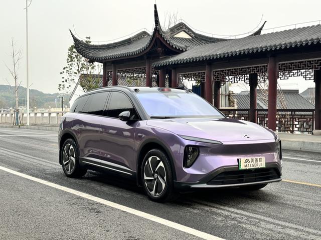 NIO ES6