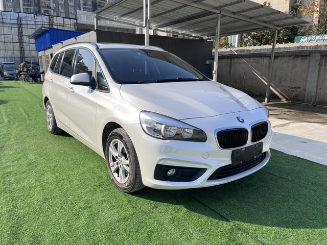 BMW 2 series multifunctional station wagon