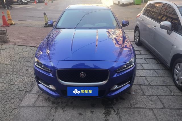 Jaguar XE