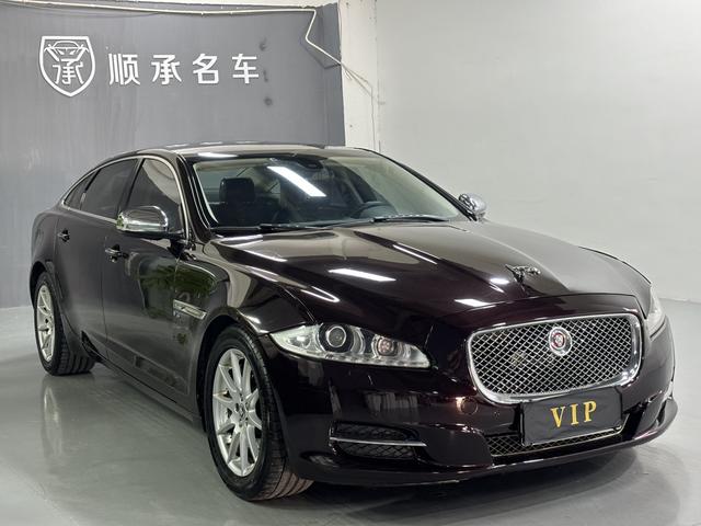 Jaguar XJ