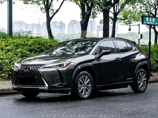 Lexus UX EV