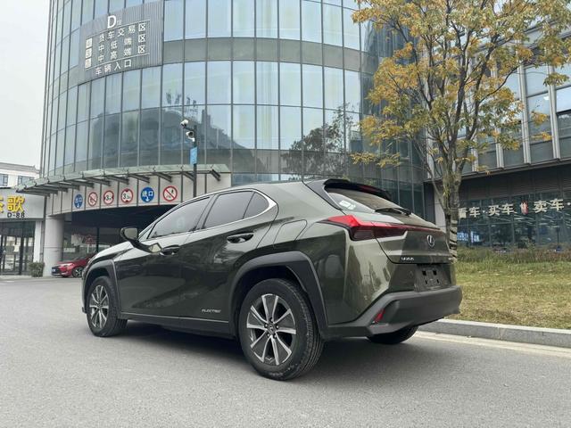 Lexus UX EV