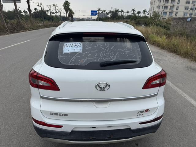 BAIC Magic S6