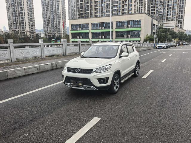 BAIC Shenbao X35