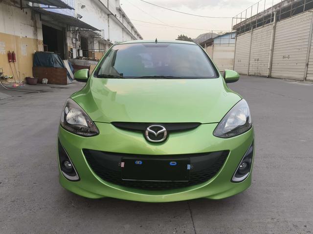 Mazda 2