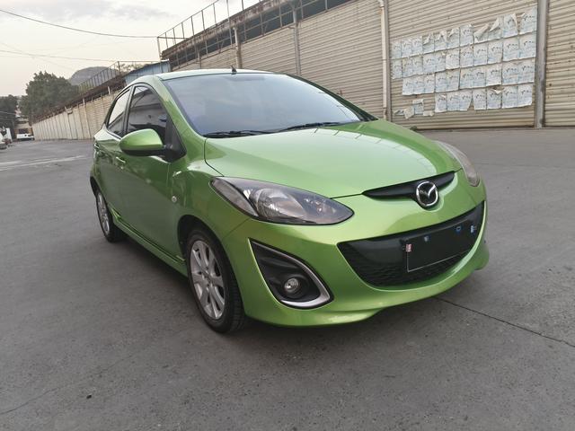 Mazda 2