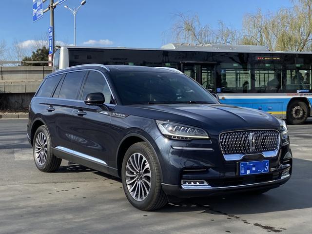 Lincoln Aviator