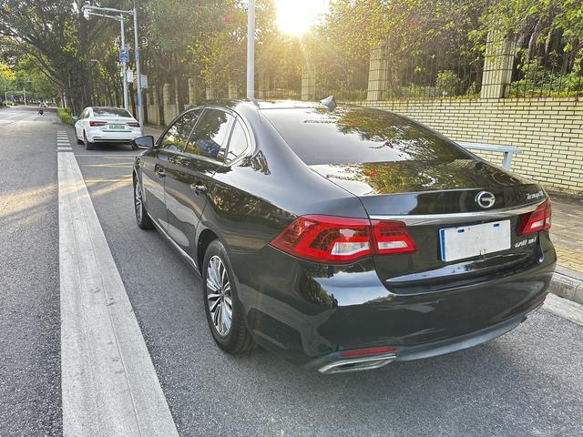 GAC Trumpchi GA8