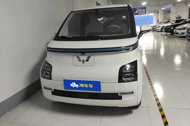 Wuling Air ev clear sky