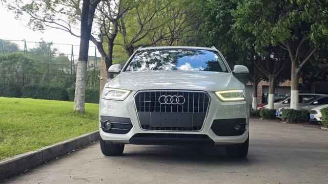 Audi Q3 (imported)