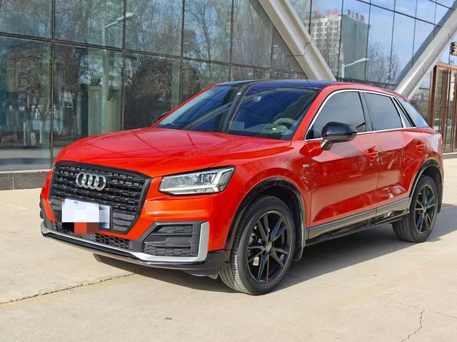 Audi Q2L