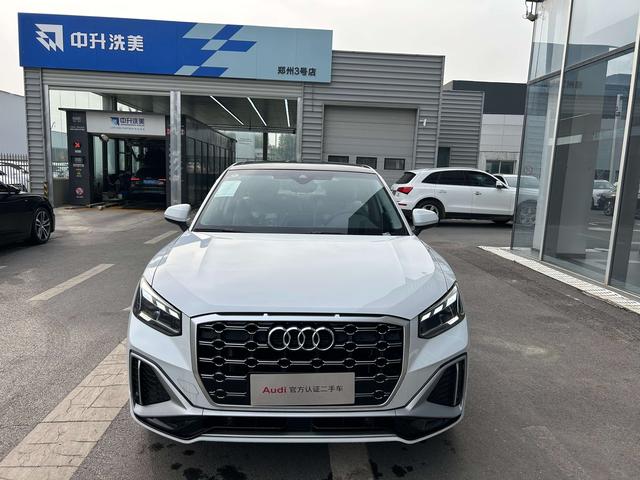 Audi Q2L