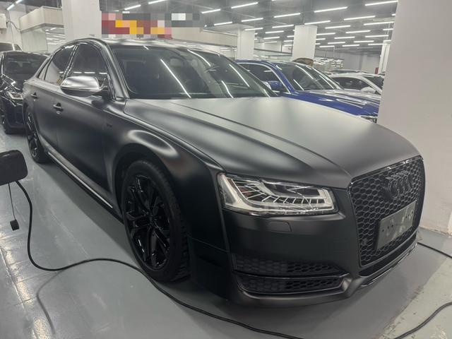 Audi S8