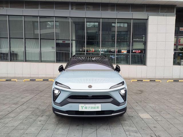 NIO ES6