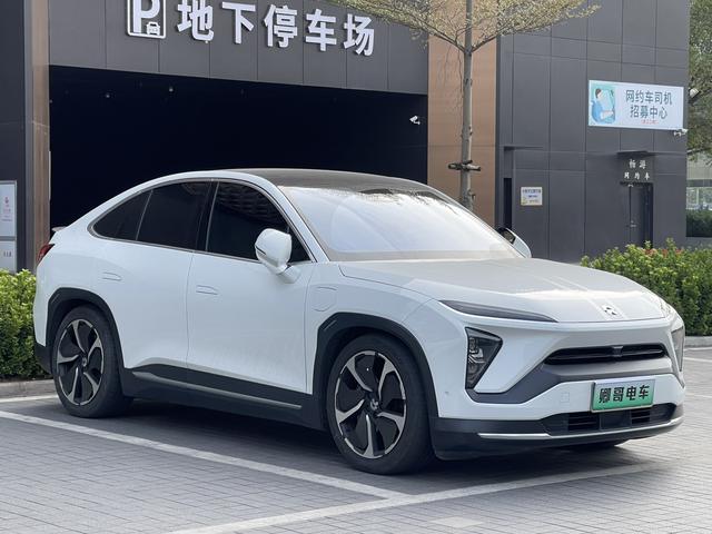 NIO EC6