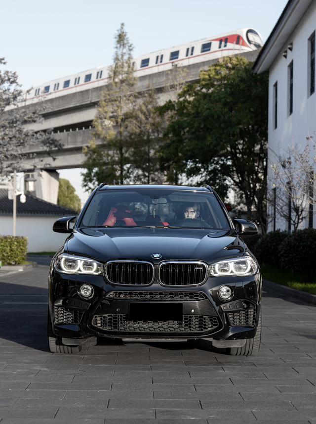 BMW X5M