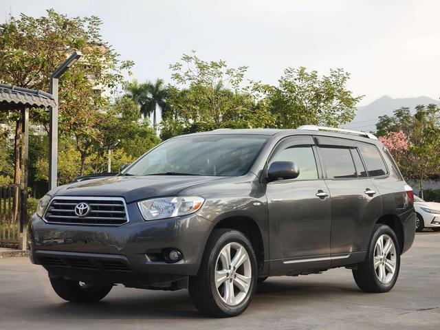 Toyota Highlander (imported)