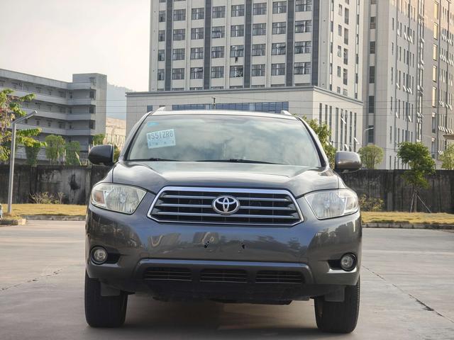 Toyota Highlander (imported)