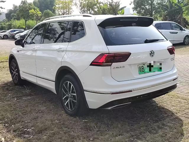 Volkswagen Tiguan L PHEV