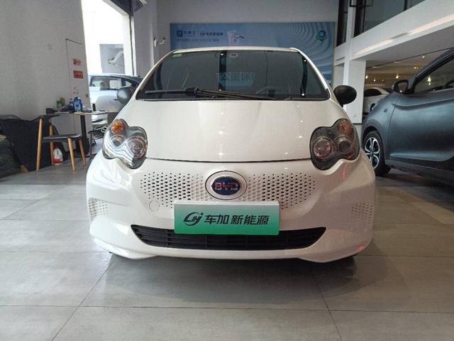 BYD e1