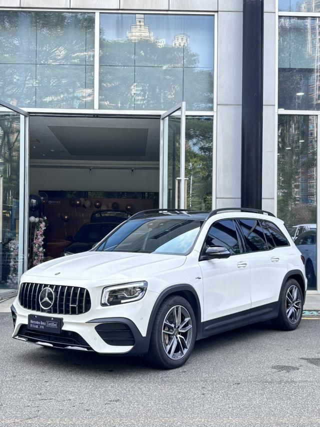 Mercedes-Benz GLB AMG