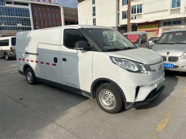 Maxus EV30