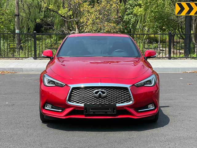 Infiniti Q60