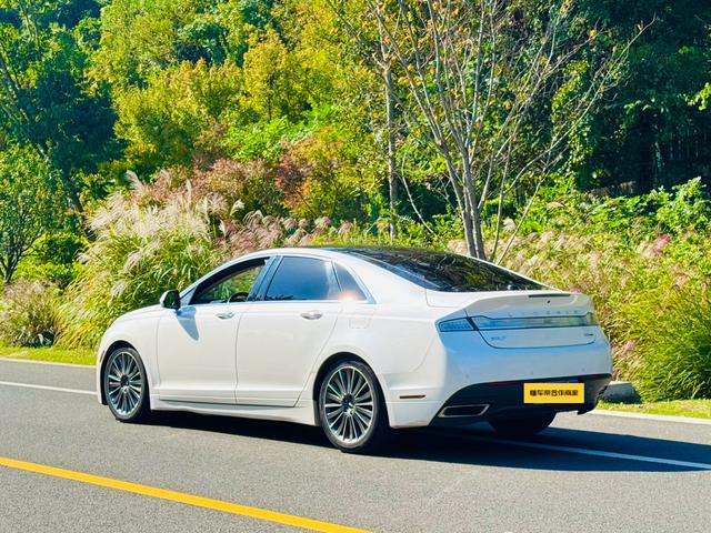 Lincoln MKZ