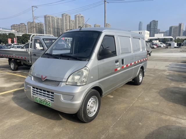 Wuling Rongguang EV