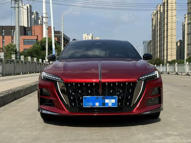 Hongqi H6