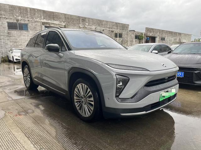 NIO ES6