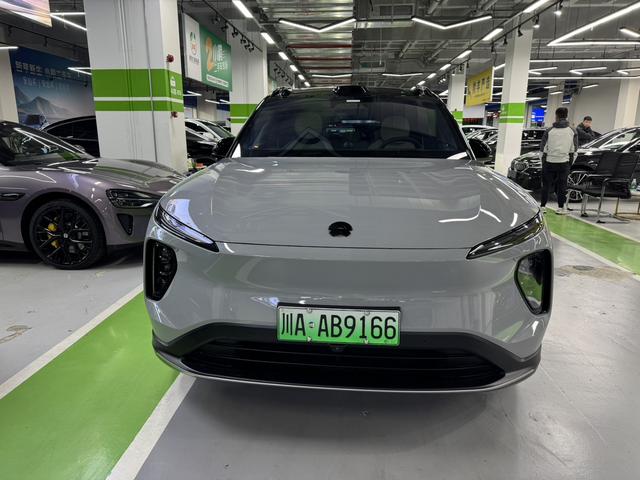 NIO ES6