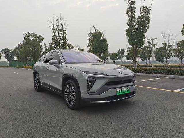 NIO EC6