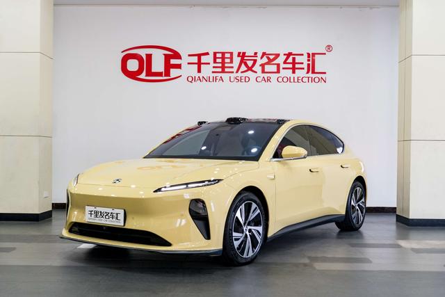 NIO ET5