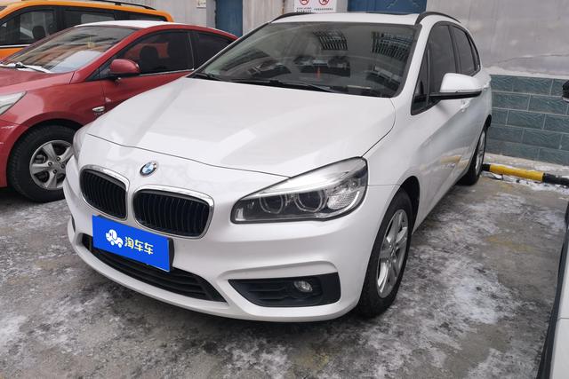 BMW 2 series station wagon (imported)