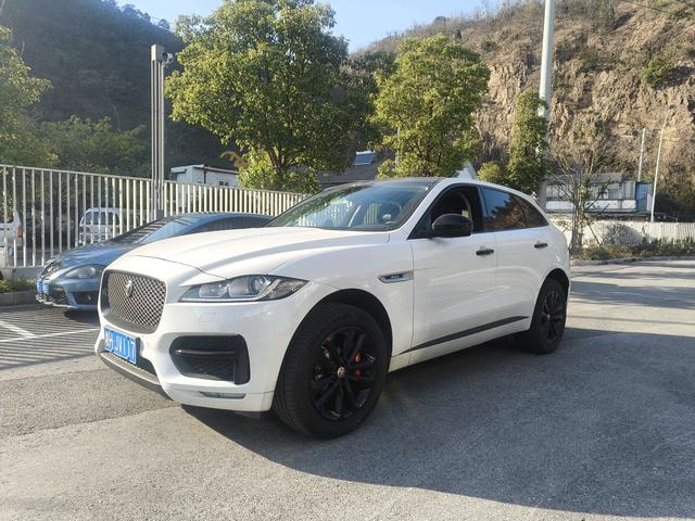 Jaguar F-PACE