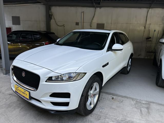 Jaguar F-PACE