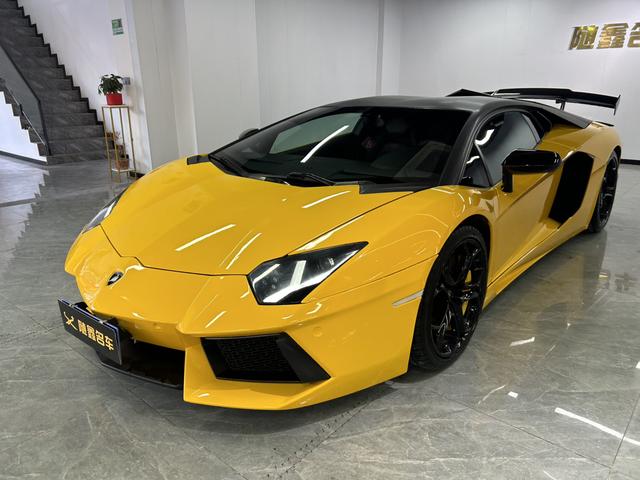 Lamborghini Aventador