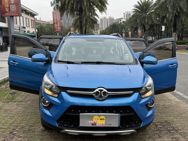 BAIC Shenbao X25