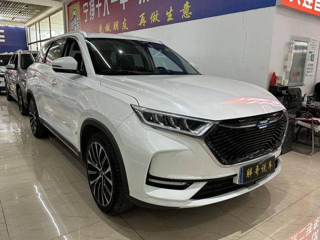 Oshan Changan Auchan X7