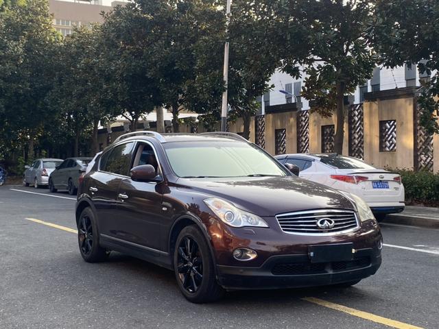 Infiniti EX