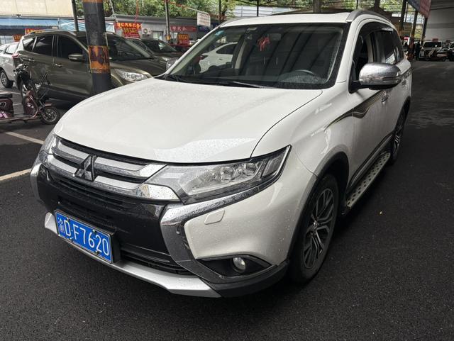 Mitsubishi Outlander (imported)