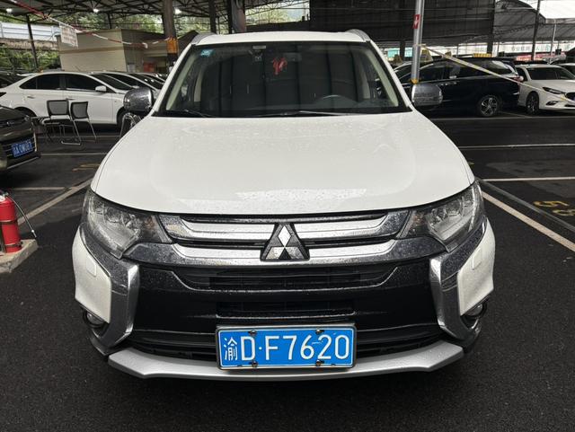 Mitsubishi Outlander (imported)