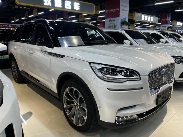 Lincoln Aviator