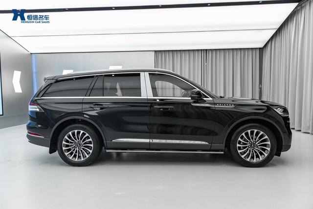 Lincoln Aviator