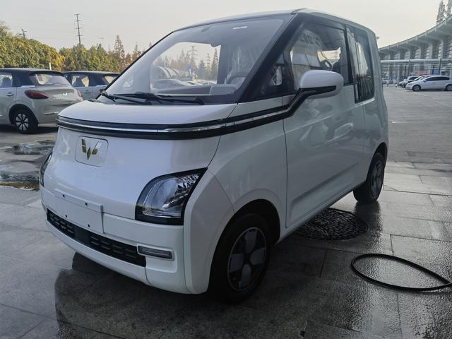 Wuling Air ev clear sky