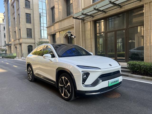 NIO EC6