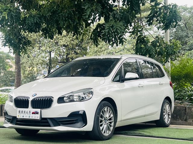 BMW 2 series multifunctional station wagon