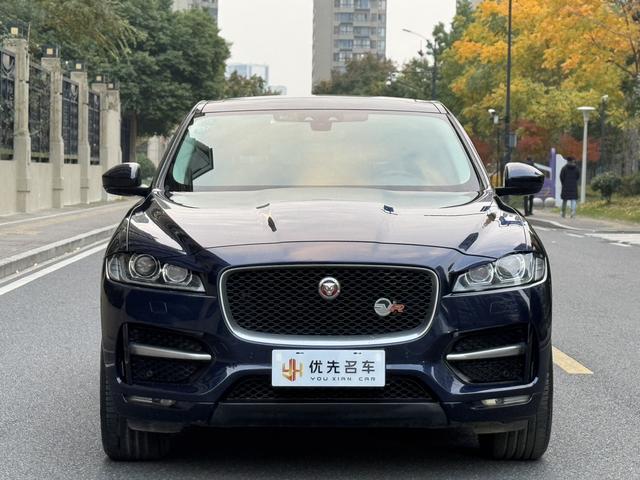 Jaguar F-PACE